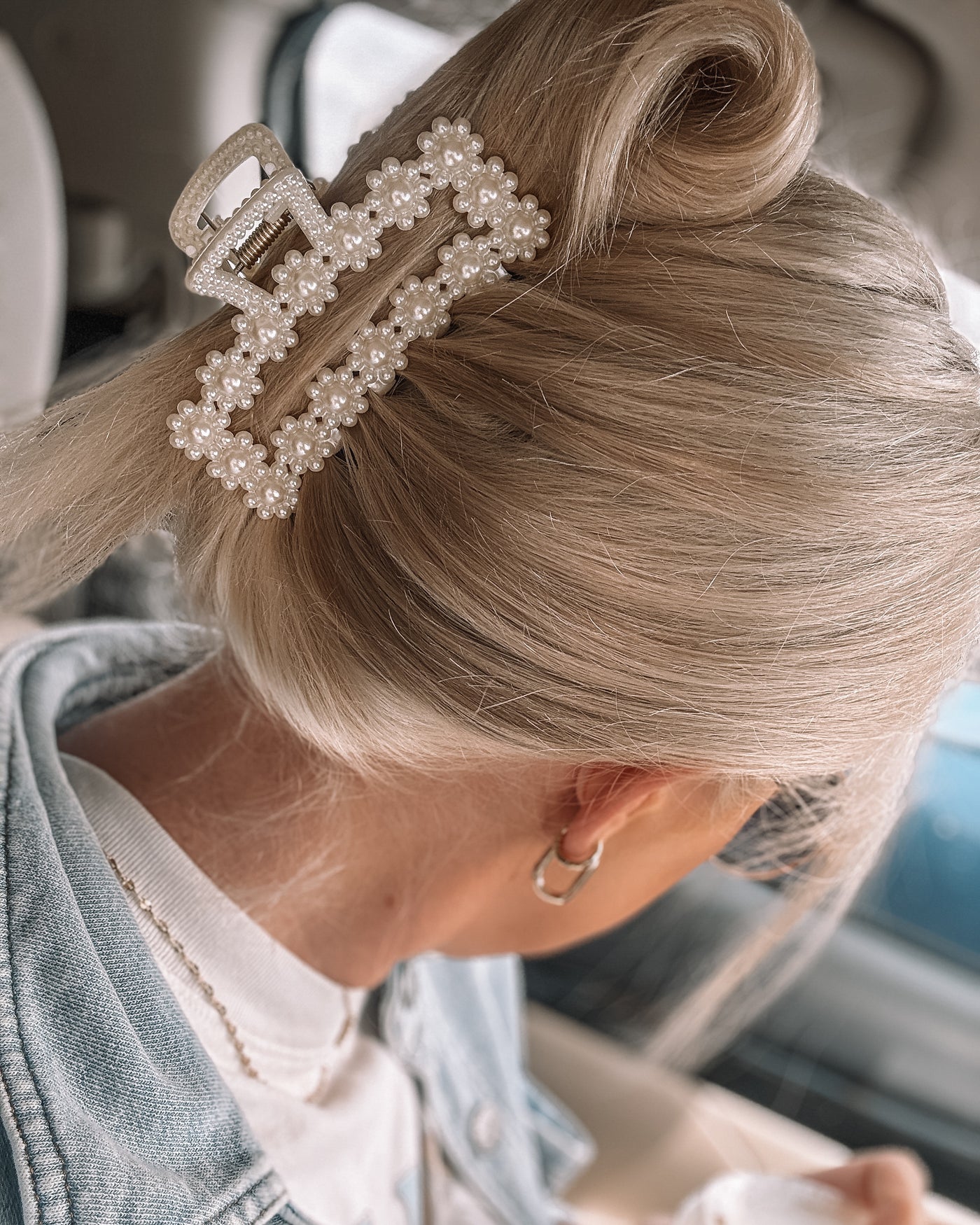 Flower Pearl Charm Hair Clip